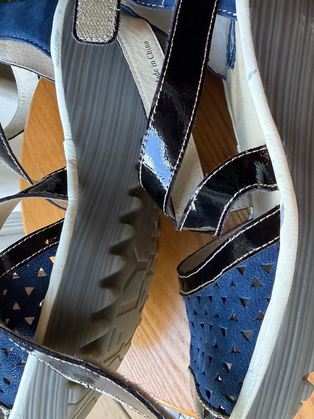 FLY London Blue Nubuck Patent Wedge Sandals NWOB QVC Size 38 EU 7.5 US - Picture 7 of 7